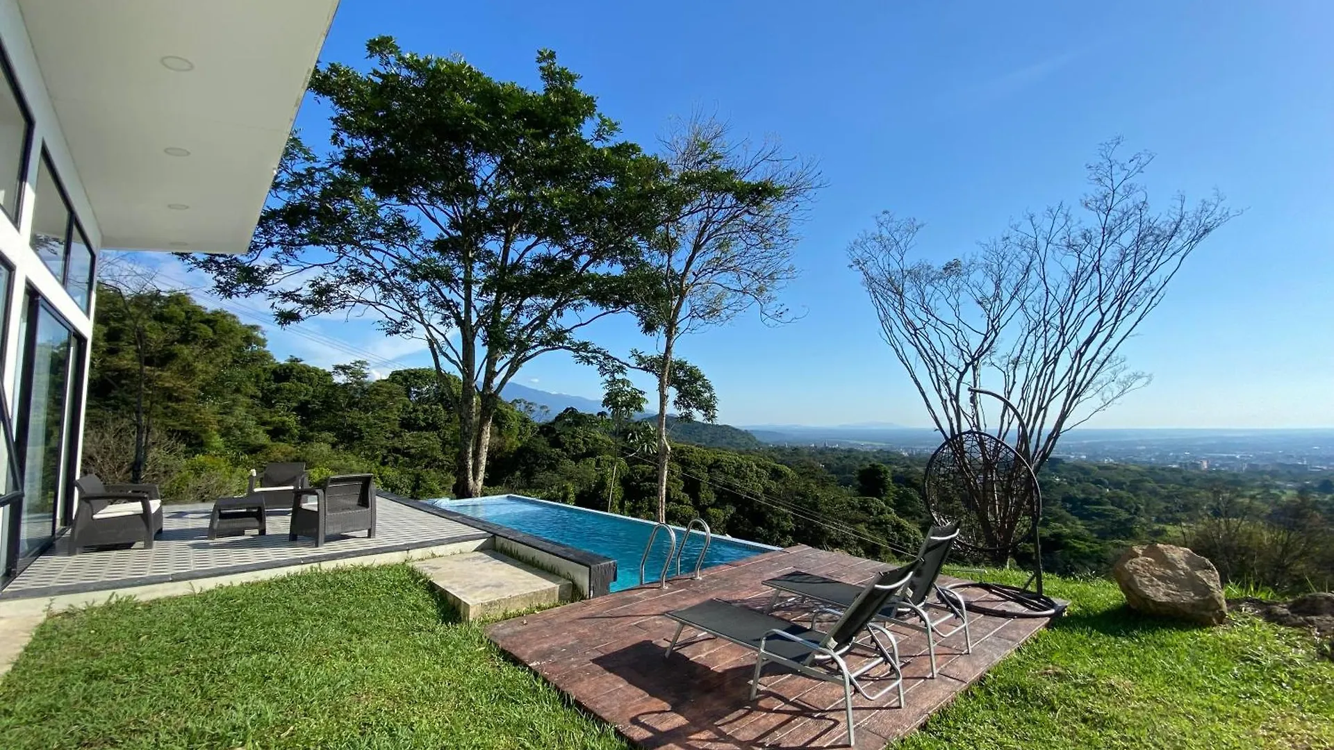 Villa Luz location